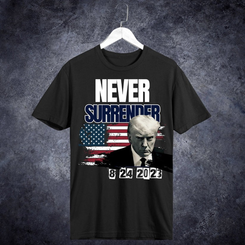 NEVER SURRENDER Trump Mugshot Men's T-shirt